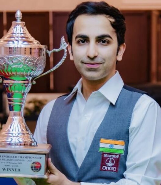 Cueist Pankaj Advani wins Singapore Open title