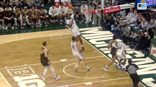 Michigan States Xavier Booker Delivers a NASTY Tomahawk Slam to