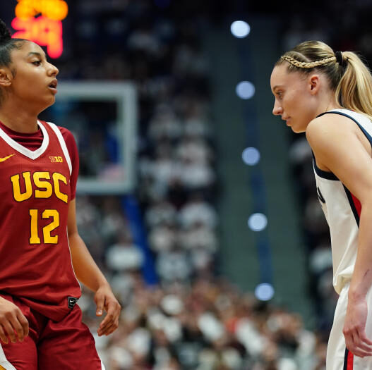 No 7 USC holds on to beat No 4 UConn