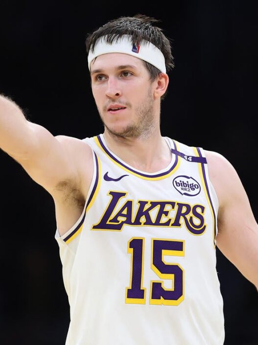 Austin Reaves des Lakers would have been out of limits