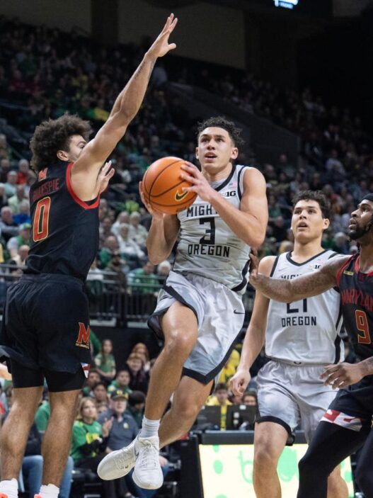 Jackson Shelstad leads Oregon mens basketball to come from behind victory over