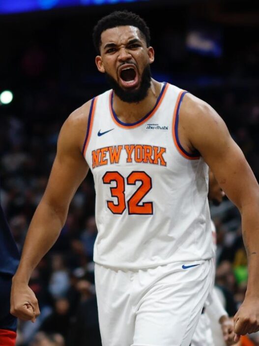 Knicks vs Thunder odds score prediction time 2025 NBA picks