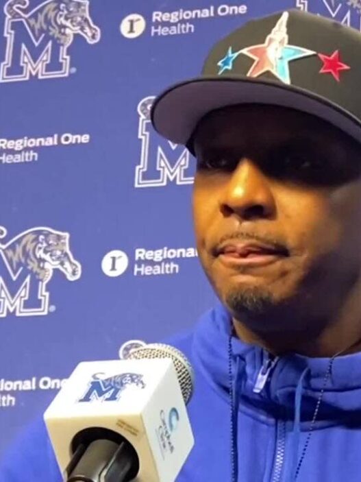 Penny Hardaway reacts to Memphis basketballs victory over UAB