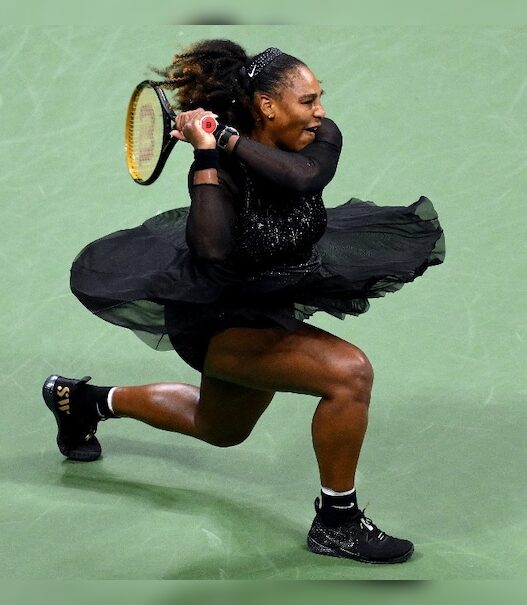 Serena Williams has grapefruit sized cyst removed