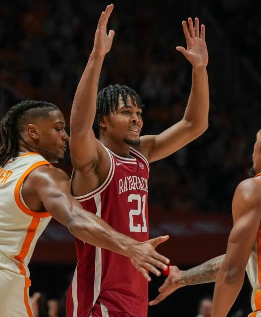 Shooting woes resurface for Arkansas basketball after bitter loss to