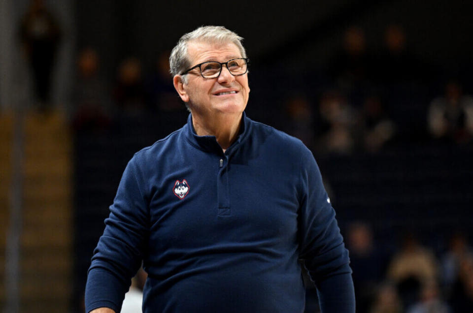 Geno Auriemma dUconn over its 40 years at the top