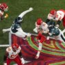 Here is how the Eagles crushed Patrick Mahomes and the