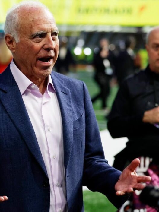 The owner of the Eagles Jeffrey Lurie explained his corporate