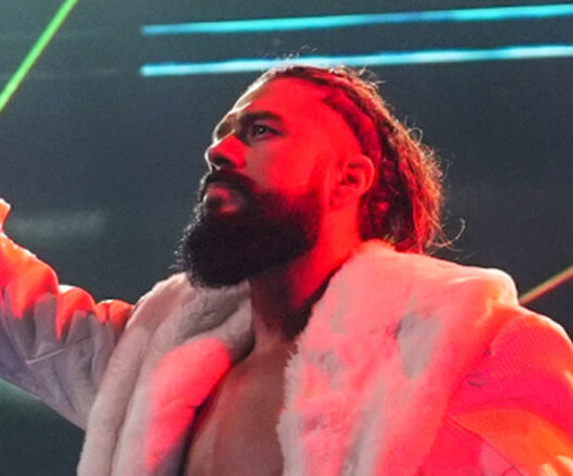 WWE Andrade star reveals her son in the social media