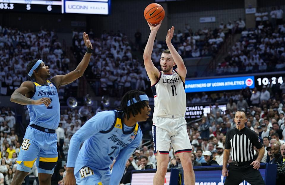 Connecticut bidden for the NCAA tournament with three peat Can